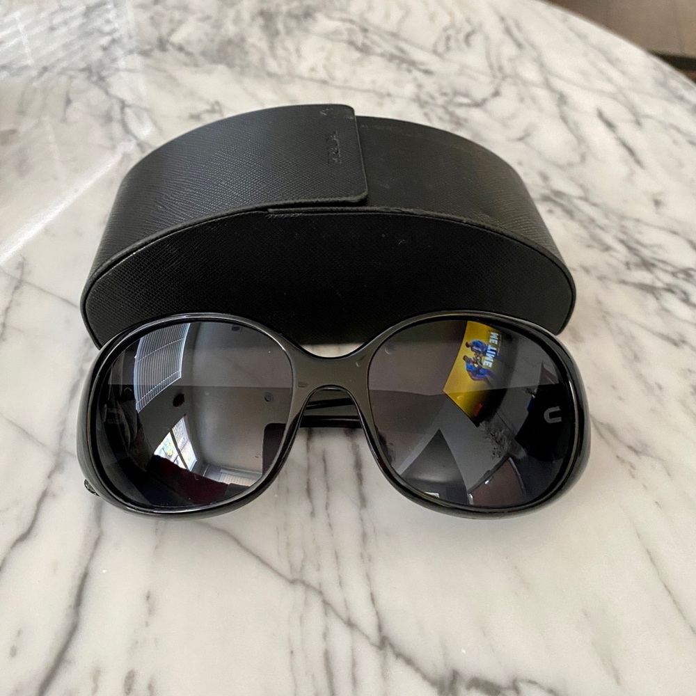 Women’s Prada Sunglasses (authentic)